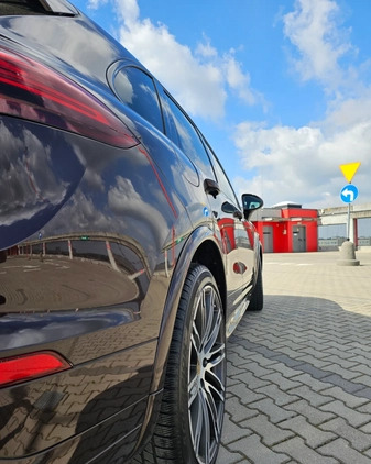 Porsche Cayenne cena 209100 przebieg: 146000, rok produkcji 2015 z Kielce małe 562